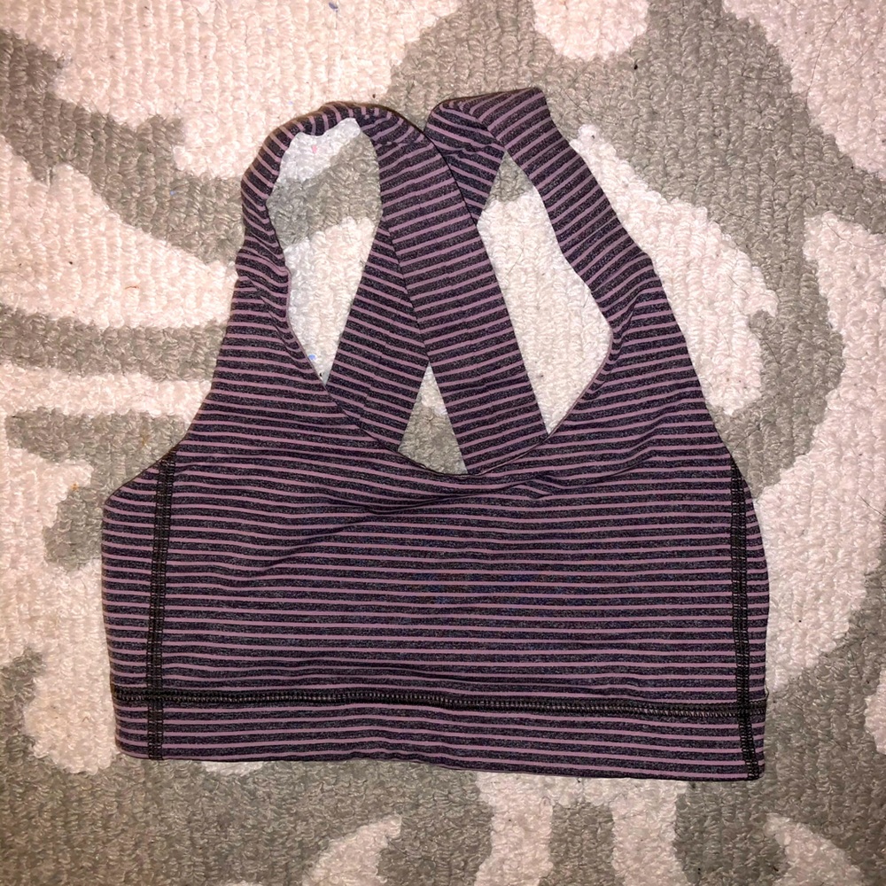 Lululemon sports bra